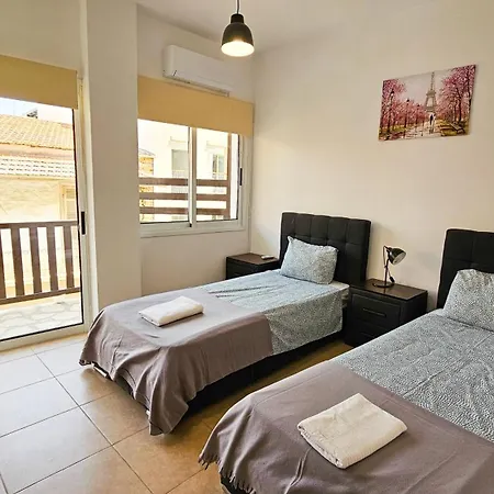 Privatunterkunft Sky Line Rooms, 150m From Chabad Lubavitch
